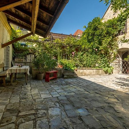 Altes Buergerhaus Hotel Duernstein Luaran gambar