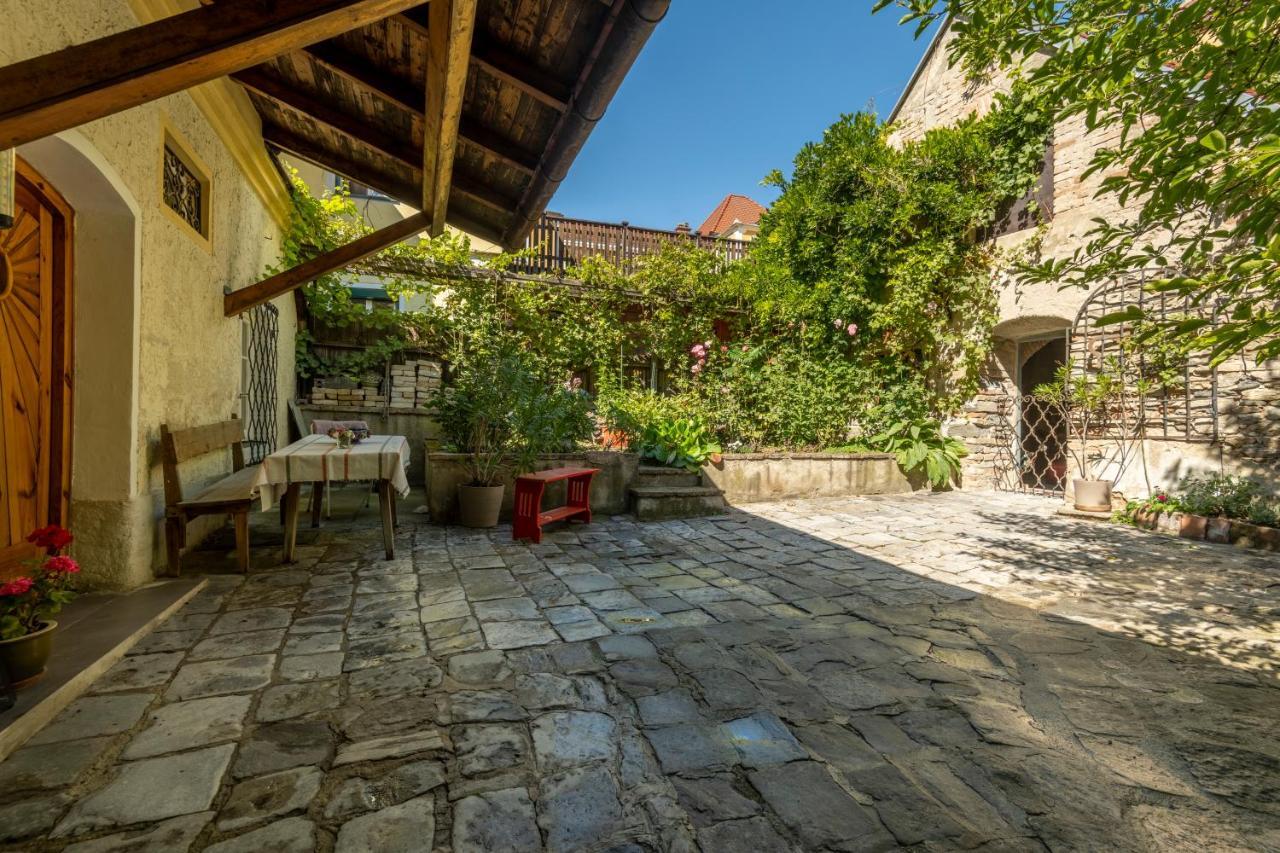Altes Buergerhaus Hotel Duernstein Luaran gambar